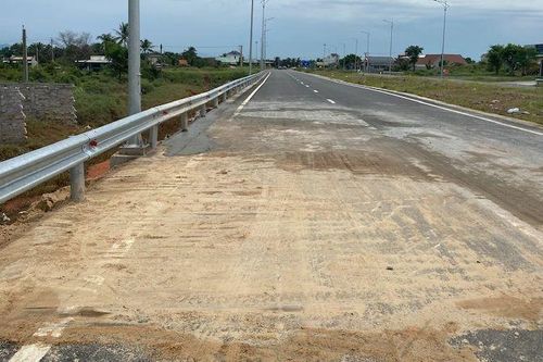 Bình Thuận: Đường 719B xuất hiện hàm ếch đã khắc phục