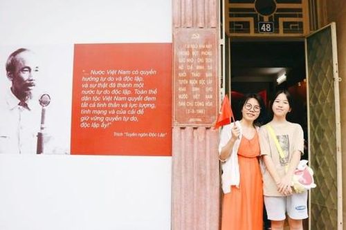 Điểm check-in ở Thủ đô hút giới trẻ dịp Tết Độc lập