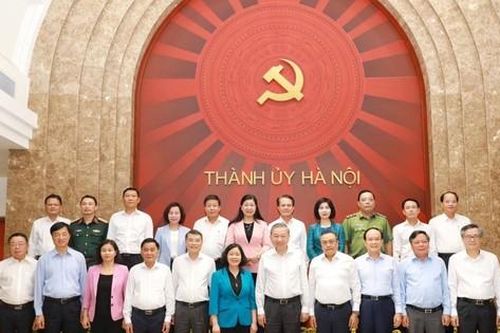 Khơi dậy khát vọng cống hiến của cán bộ, đảng viên, Nhân dân Thủ đô