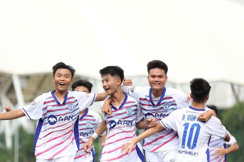 Giải bóng đá U15 quốc gia 2024: SLNA hạ đo ván HAGL