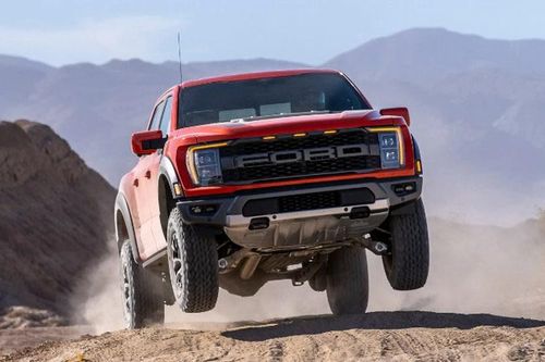 Ford triệu hồi hơn 90.000 xe do nguy cơ van động cơ có thể hỏng khi đang lái xe