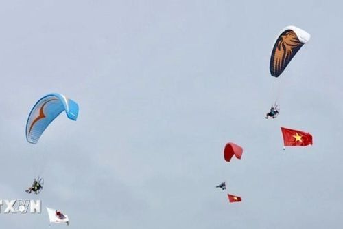 Yên Bái: Khai mạc Festival 'Bay trên miền danh thắng - mùa vàng 2024'