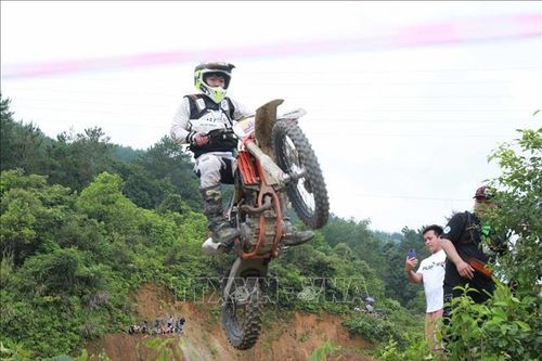 Hấp dẫn Giải đua mô tô địa hình 'Than Uyen Enduro Challenge Cup 2024'