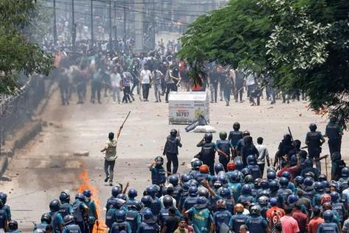 'Vắc xin' niềm tin để đối phó với âm mưu mang tên cách mạng màu
