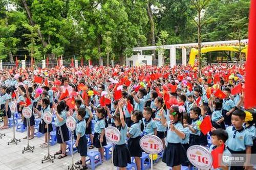 Năm học 2024-2025: Những khoản tiền không được thu của cha mẹ học sinh