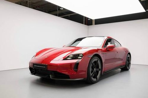 Porsche Taycan ra mắt phiên bản đặc biệt