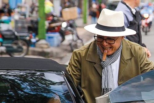Bộ sưu tập xe 'siêu khủng' của đại gia cà phê