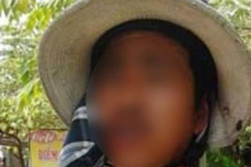 Anh thợ hồ trúng số 20 tỷ đồng liền chia tiền cho anh em ruột rồi cưới lại vợ cũ