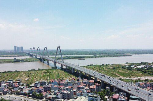 Bất động sản tháng 8/2024: Nóng đất đấu giá vùng ven Hà Nội, khởi công các dự án của Vingroup và Sun Group