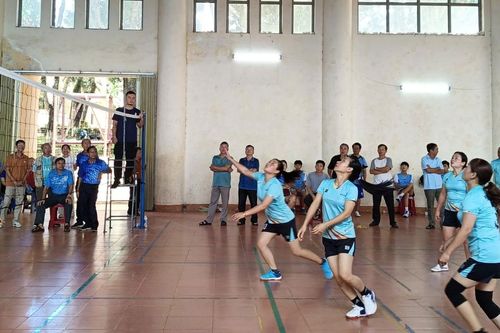 Giải bóng chuyền hơi phường Phù Đổng