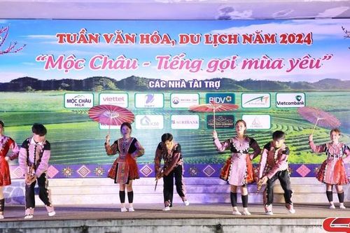 Trải nghiệm không gian văn hóa dân gian dân tộc Mông