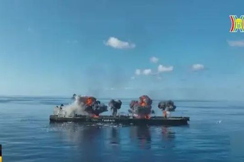 Houthi thừa nhận tấn công tàu ở vịnh Aden