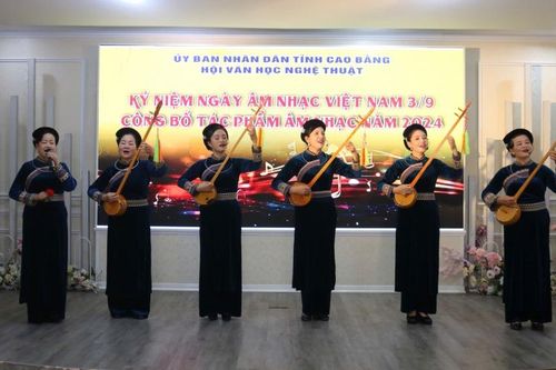 Chương trình gặp mặt chào mừng Ngày Âm nhạc Việt Nam