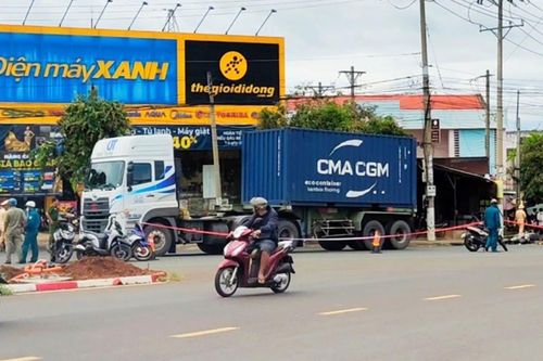 Tạm giữ tài xế container cán tử vong hai dì cháu ở Bình Phước