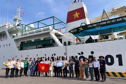 Những câu chuyện chưa kể về Trường Sa của một bác sĩ Hà Nội