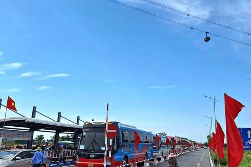 Hải Phòng: Cát Bà đón khoảng 3 vạn lượt khách trong 2 ngày đầu nghỉ lễ