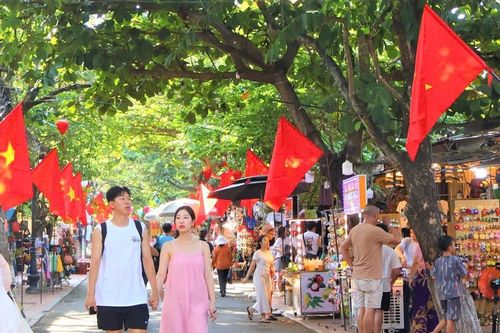 Đông đảo du khách đến Hội An dịp lễ Quốc khánh 2-9