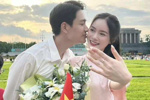Bộ ảnh cầu hôn gây bão mạng trong dịp Quốc khánh