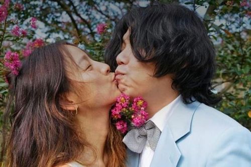 'Nữ hoàng gợi cảm' Lee Hyori kỷ niệm 11 năm cưới