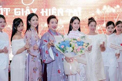 Sao Mai Hiền Anh ra mắt album 'Duyên 6'