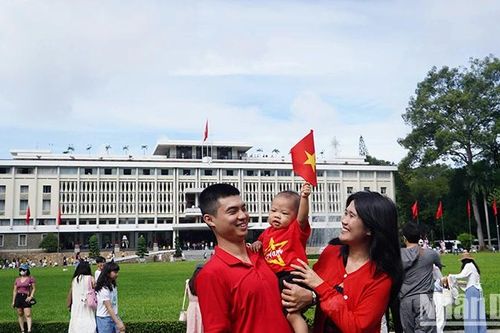 Người dân Thành phố Hồ Chí Minh hân hoan Tết Độc Lập