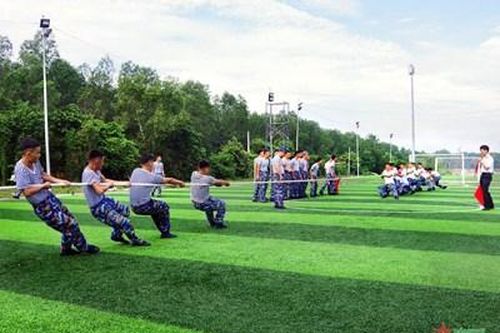 Cán bộ, chiến sĩ Vùng 2 Hải quân sôi nổi nhiều hoạt động trong các ngày nghỉ lễ