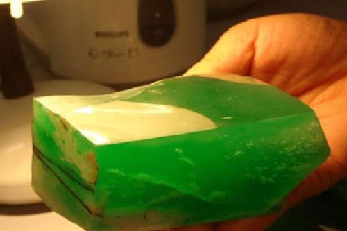 Để quên hòn đá 350 tỷ dưới gầm giường 20 năm không hay biết