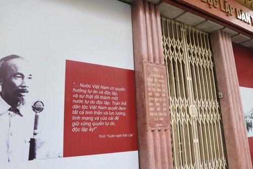 Không gian bên trong ngôi nhà Bác Hồ viết Tuyên ngôn độc lập