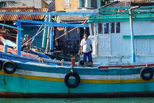 Điểm tựa cho ngư dân vươn khơi