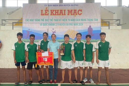 Sôi nổi phong trào thể thao quần chúng ở huyện đầu nguồn An Phú