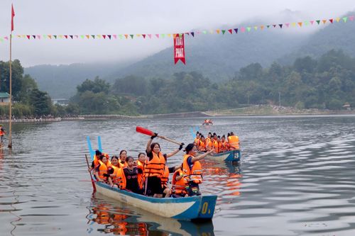 Hấp dẫn, phong phú các hoạt động văn hóa, thể thao ở huyện Than Uyên
