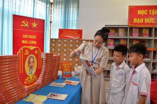 Khơi dậy niềm tự hào dân tộc qua những trang sách lịch sử về Ngày Quốc khánh 2/9