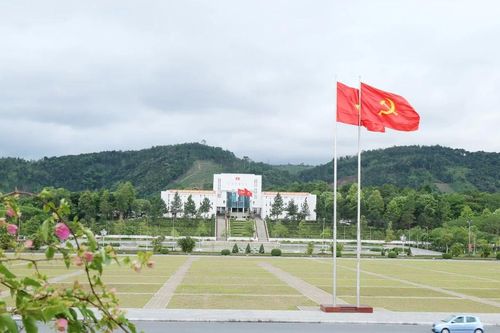 Quốc khánh 2/9: Nghĩ về sức sống của lòng yêu nước