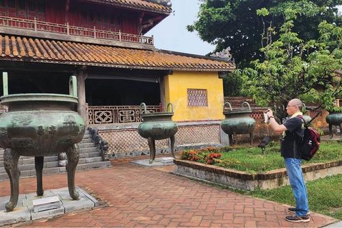 Bảo quản đặc biệt bảo vật quốc gia