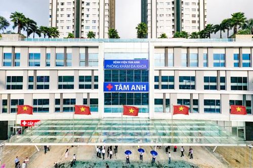 Người dân khu Nam TP Hồ Chí Minh chỉ tốn vài phút đến trung tâm khám chữa bệnh công nghệ cao