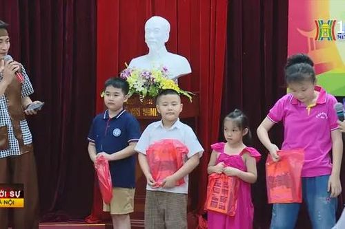 Mang Trung thu đến với trẻ mồ côi