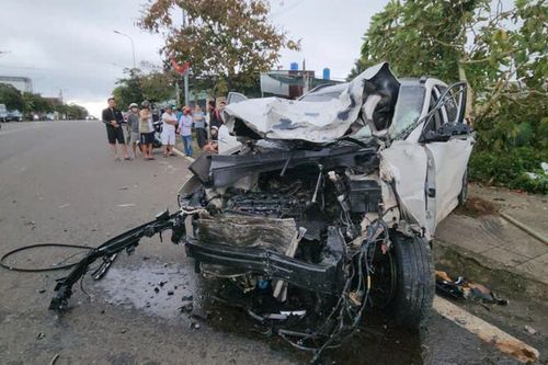 Tin tai nạn giao thông mới nhất ngày 2/9: Xe máy cháy trơ khung, 2 người tử vong