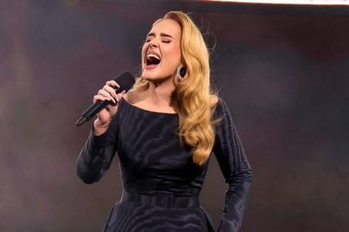 Sau concert 'Adele in Munich', Adele thông báo ngừng biểu diễn vô thời hạn