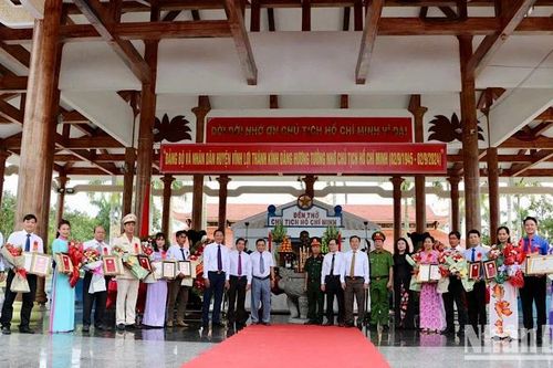 Vùng quê cách mạng làm theo lời Bác
