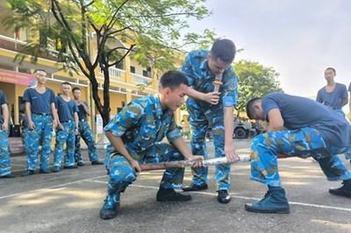 Tết Độc lập vui tươi, sẵn sàng chiến đấu cao