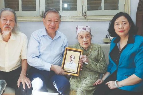 Tổng Bí thư, Chủ tịch nước Tô Lâm tri ân nhạc sĩ Văn Cao, họa sĩ Bùi Trang Chước