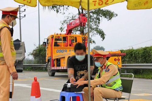Giao thông trên quốc lộ 1A trong 4 ngày lễ: Áp dụng nhiều công nghệ kiểm soát, tai nạn giảm 3 tiêu chí