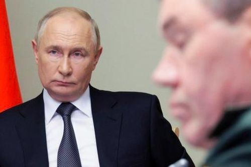 Tổng thống Putin khẳng định quân đội Nga tiến nhanh hơn ở miền đông Ukraine