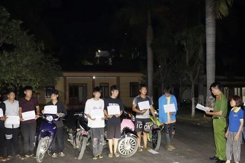 Bắt nhóm thanh niên dùng hung khí tấn công khiến 2 người thương vong