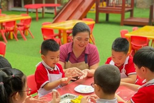 Bộ GD&ĐT yêu cầu không sử dụng dịch vụ cung cấp suất ăn cho trẻ mầm non