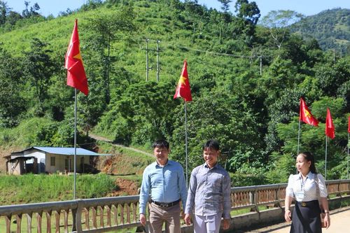 'Đầu tàu' ở bản Chà Lấu