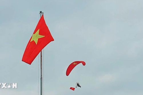 Lan tỏa niềm tự hào Việt Nam tại các thành phố ở Canada