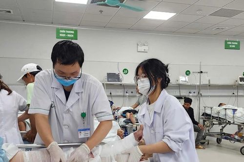Bệnh viện Việt Đức: Gần 50% ca cấp cứu liên quan tai nạn giao thông dịp nghỉ lễ