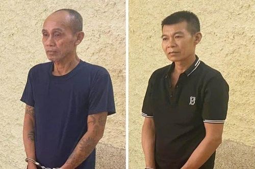 Khởi tố 2 'ma men' dùng điếu cày đánh công an