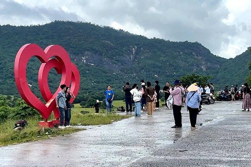 Gần 91.000 lượt du khách tham quan, du lịch huyện Tri Tôn dịp Quốc khánh 2/9
